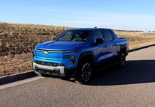 Review: 2025 Chevrolet Silverado EV is a truck with a cyberglow aftertaste